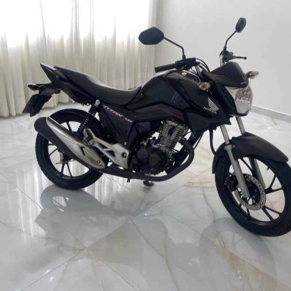 Titan 2024 Ou R$ 18 mil 